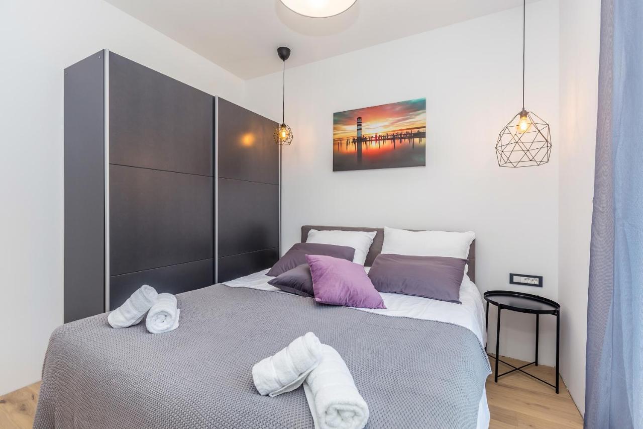 Luxury Apartment Noa Njivice Bagian luar foto