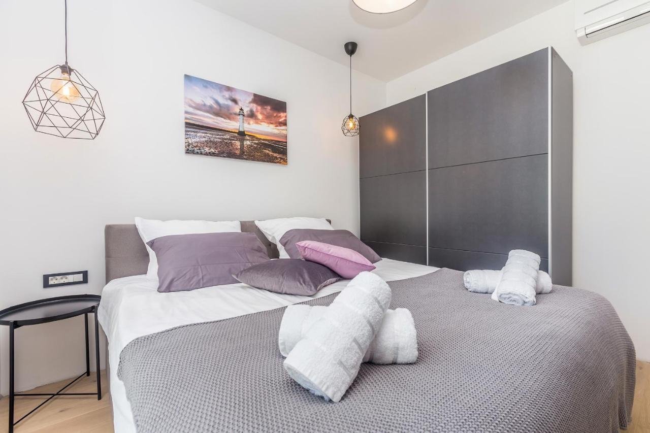 Luxury Apartment Noa Njivice Bagian luar foto